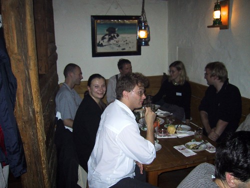 Eating Dünnele