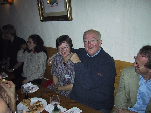 Eating Dünnele